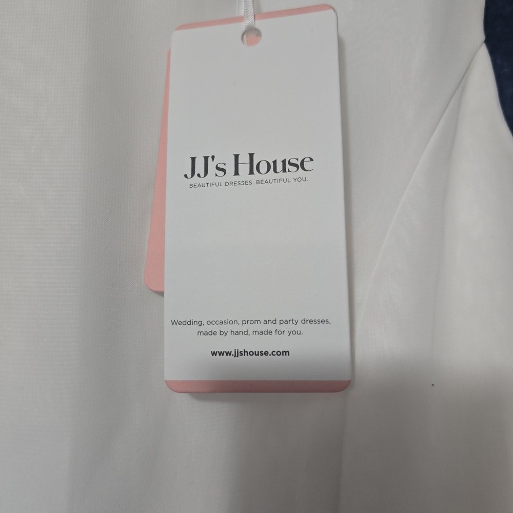 JJs House Ivory Long Wedding Dress 100 % Polyester. Size 16. Bust 34" Waist 32" - Picture 6 of 9